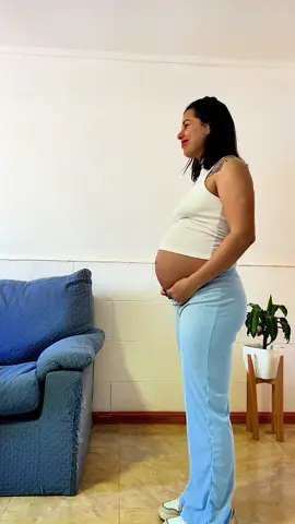 🥹 a quien quiero engañar? extraño un poco estar más liviana 😂.. #embarazo #embarazadastiktok 