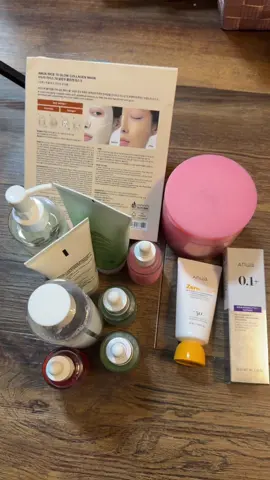 Full ultimate bundle of Korean skincare #somalitiktok #shuayb_jhurtiktokshop #somaliminnesota #somaliamerica 