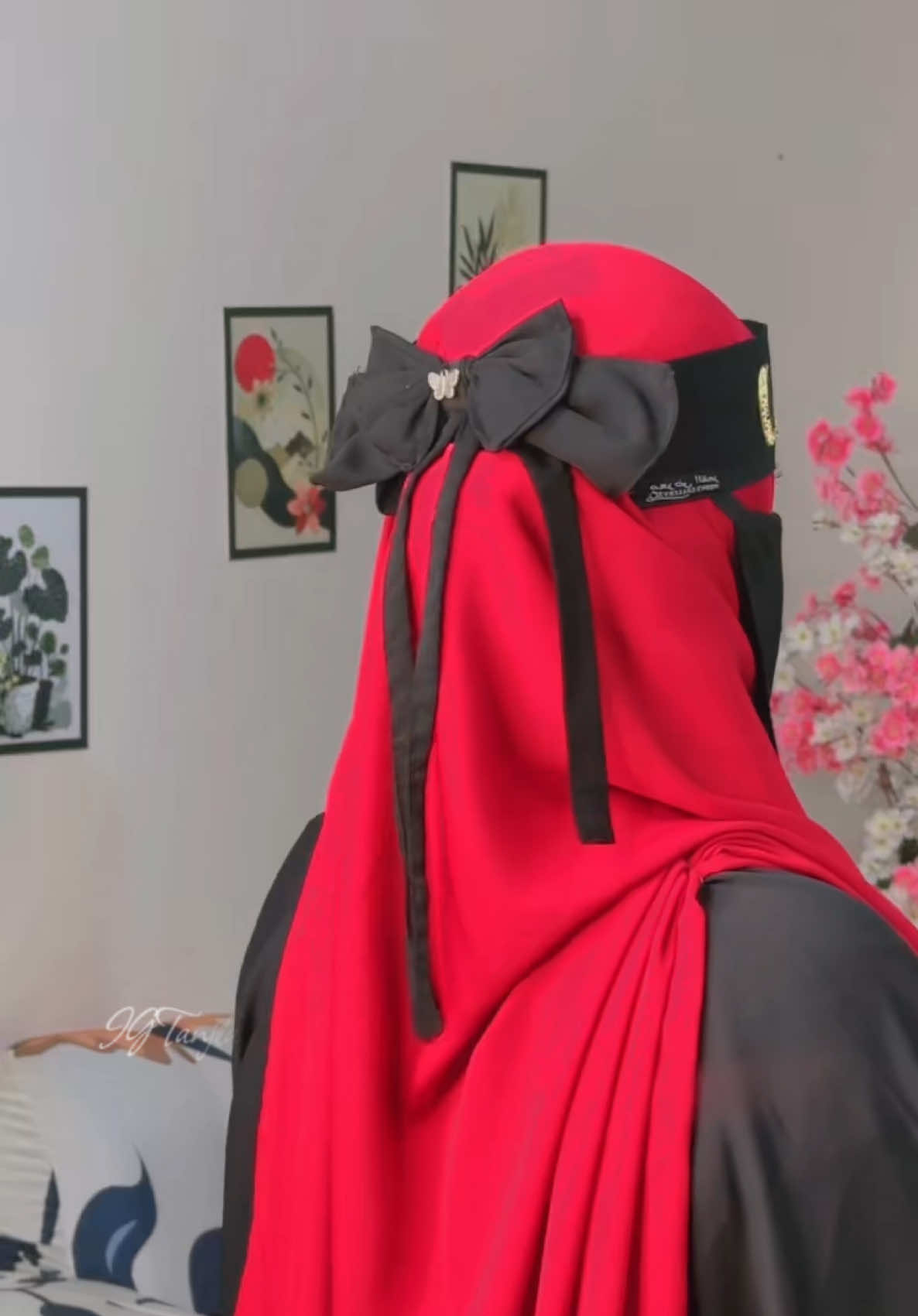 অর্ডার করতে whatsapp এ মেসেজ করুন 01312858892  অথবা ফেসবুক পেজ Moon’s Gallery এসএমএস করুণ