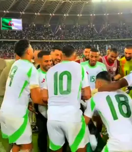 احتفال لعيبين بعد التأهل الى المونديال 🇩🇿🫡!! #ixplore #tranding #fyp #foryoupage 