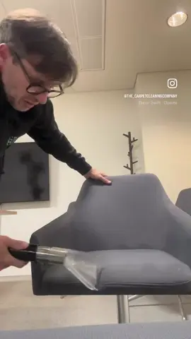 Because first impressions don’t stop at the carpet — upholstery matters too 👌 From office chairs to waiting room sofas, commercial upholstery goes through a lot — coffee spills, daily wear, and everything in between. Our professional upholstery cleaning not only removes dirt, bacteria, and odours but also extends the life of your furniture — keeping your workplace looking (and feeling) fresh, clean, and professional. ✨ 🪑 NCCA accredited 🏆 Carpet Cleaner of the Year in London & South East of England  📍 Covering Essex, North Kent, SE/East/North London & Herts 📞 01375 350150 🌐 www.thecarpetcleaningcompany.net