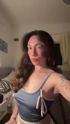 Bring me tea, flowers and peace 