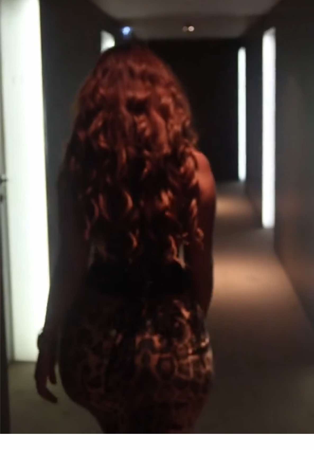 Ladies and gentlemen… her 