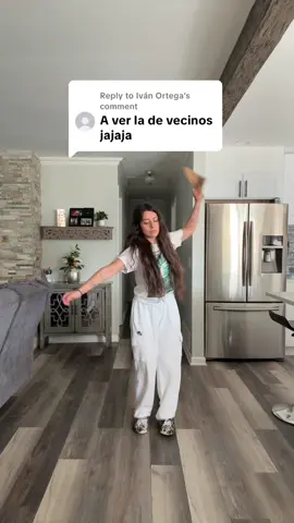 Replying to @Iván Ortega i love vecinos! 🤣 any others? #didicortes #fyp 
