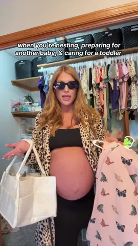 mom of ✌🏼loading 😂 #pregnancytiktok #pregnant #pregnancyhumor #MomsofTikTok #momlife 