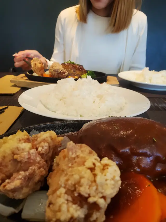 昨日もメンバー面談☺ 本気になれるって いいよね。 みんな順番に 幸せにしてく🥰 #reveメンバー  #インフルエンサー  #名古屋インフルエンサー  #名古屋イベント 