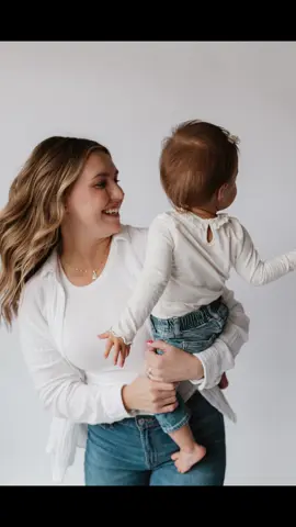 Check me out on Facebook and Instagram: Amanda Keplinger Photography 🤩 #fyp #familyphotographer #dmvphotographer #westvirginiaphotography #familyphotoshoot 