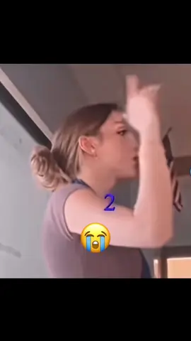 Que tradução é essa Lil bro😭