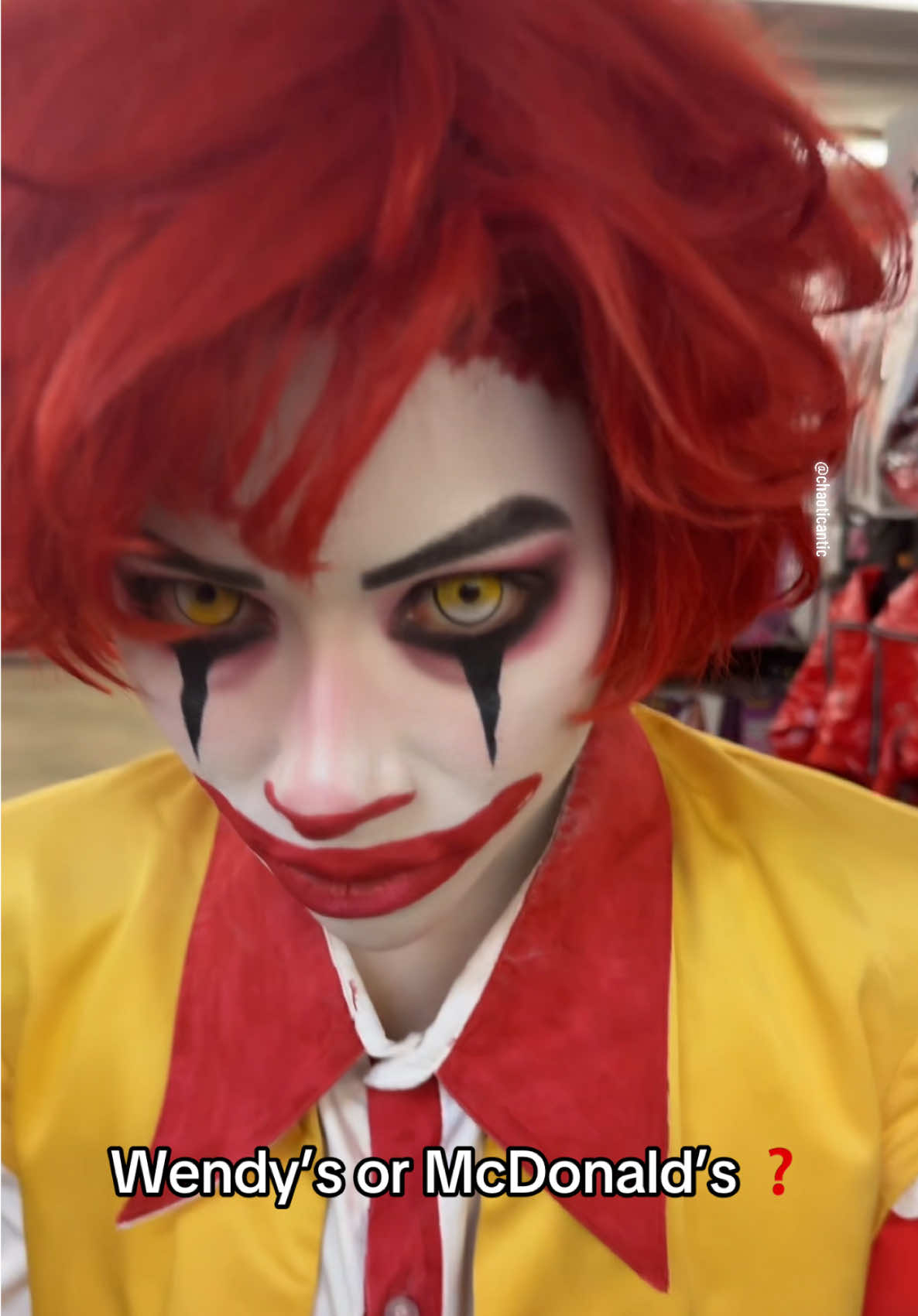 Who you siding with fr though @robin #mcdonalds #mcdonaldscosplay #ronaldmcdonaldcosplay #wendys #ronaldmcdonald 