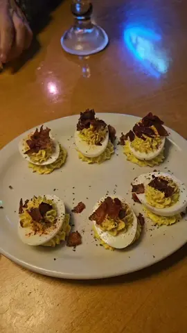 Texas Roadhouse said ‘forget the rolls, let’s cause chaos.’ 🥚🥓 #DeviledEggs #TexasRoadhouse #FoodTok #SouthernFood #CandiedBacon @Texas Roadhouse 