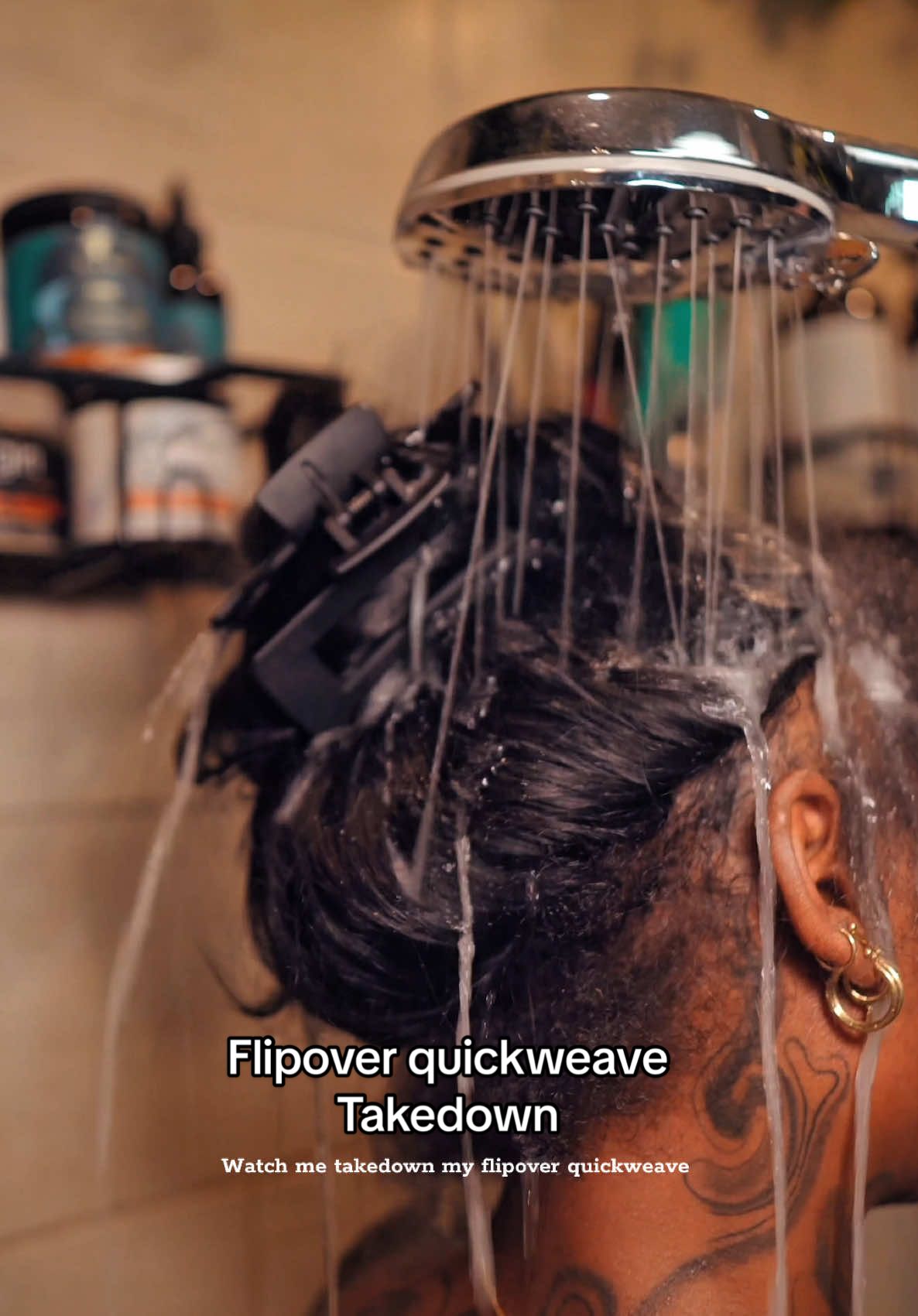 No more rippping out your quickweaves 😈 Here’s how to PROPERLY takedown your flipover quickweaves with NO DAMAGE, just growth 👽🙃 stay tuned, enjoy  Xoxo mama Fairyy ✊🏾🧚🏾‍♀️ Products used: Aunt Jackie’s knot on my watch detangling conditioner Made for locs apple cider vinegar clarifying & detox shampoo Curlsmith curl quenching conditioning wash (to detangle hair) Olaplex weightless nourishing hair mask for fine hair  #laurasiaandrea #explore #fyp #blackgirl #5k #viral #laurasia_yt #laurasiaandreapcos #pcos #flipoverquickweave #360quickweave #gclef #vivace #beautysupplyhair #butterflylayers #quickweavetakedown #quickweaveremoval #washroutine #naturalhair 