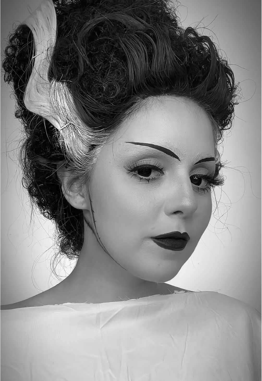 La historia de la Novia de Frankenstein🖤 #storytime #historia #maquillaje #halloween #terror 