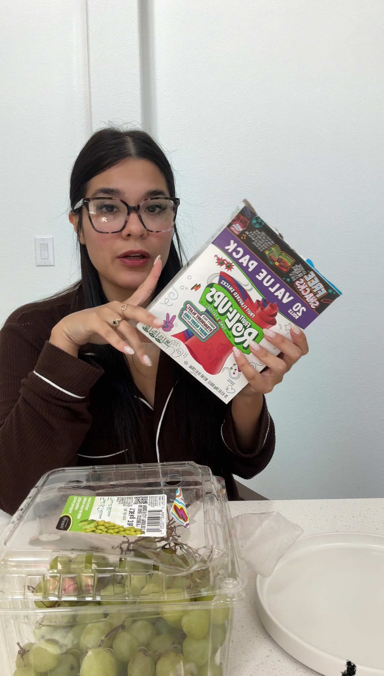 The things my FYP makes me try😭🤣  #snack #fruitrollup #fyp 