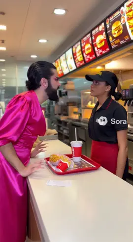 Diva faz assim 😘 #ruyter #barraco #lanche 