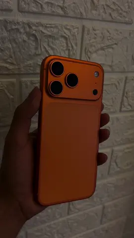 iPhone 17 Pro Max 😍🧡  #fyp #paratii #apple #iphone #foryoupage 