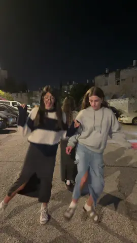 המחזיקות🙏🙏 #מולינהמחזיקה #נועיייייי🦋🌈👑🍉 #פוריו #גוטהמלכהשלי#יפותשבאלבכות @נועה עזרא @שירוש ספאם🥂🍒🧸👑 