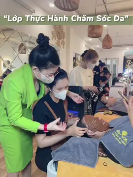 Học spa #lấynhanmunbangtay#chamsocdamun#chamsocdaseo#chamsocdanam#tanbinh  &Acedemy