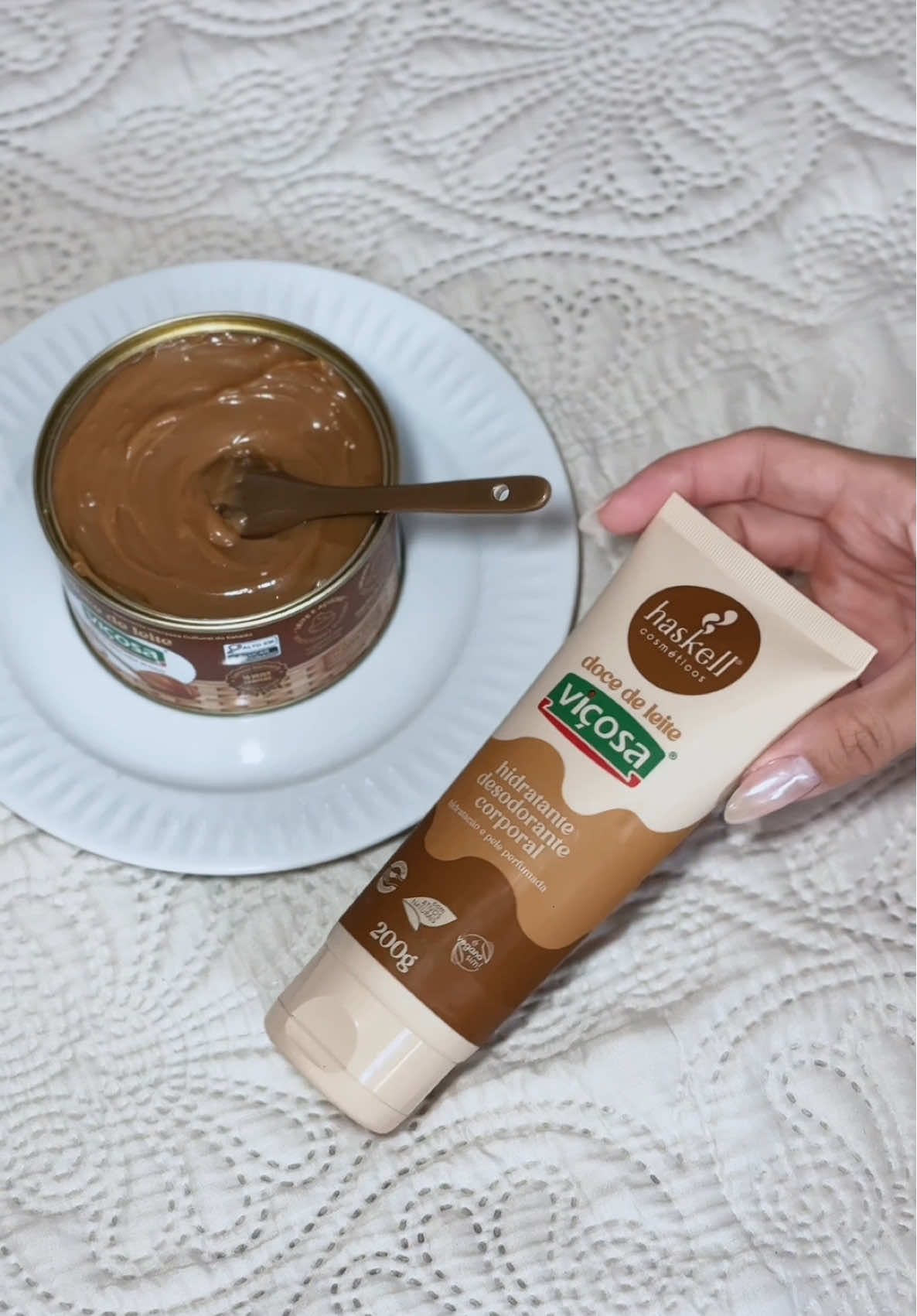 Minha collab preferida do momento e da vida! ✨ @Haskell + @Doce de leite Viçosa , tem como da errado? E vocês encontram todos os produtos disponíveis nas lojas revendedoras de Maceió 😍