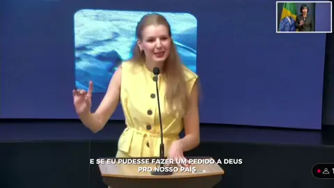 Hoje participei do Workshop sobre Cabos Submarinos e Data Centers, um espaço essencial para refletirmos sobre como tecnologia e inovação devem caminhar lado a lado com responsabilidade e visão de futuro. 🌐💡 O debate sobre inteligência artificial passa também por inteligência institucional e segurança jurídica, pilares fundamentais para que o Brasil avance de forma sustentável e soberana na era digital. 🇧🇷✨ Agradeço ao ministro Frederico de Siqueira pela oportunidade desse diálogo tão relevante para o desenvolvimento digital do país. #Tecnologia #Inovação #Educação #IA #DataCenters    