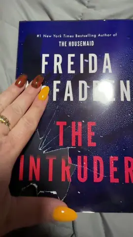 #BookTok #friedamcfadden #books 