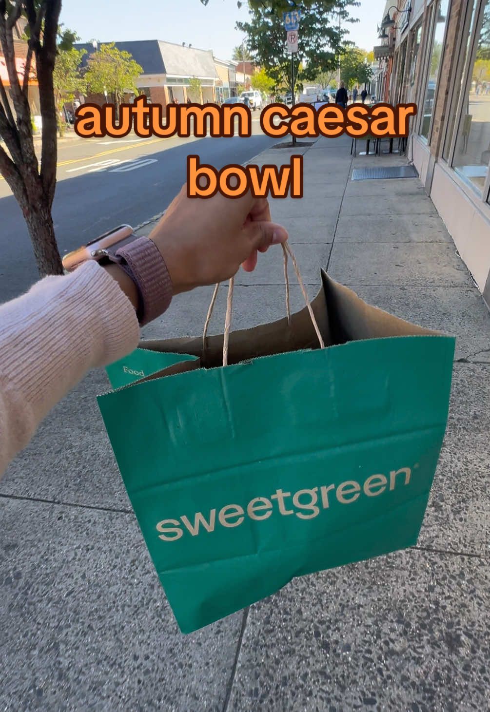 i really like sweetgreen’s fall bowls 🥬🥔🍗 @sweetgreen #sweetpotato #lunch #sweetgreenstorytime #sweetgreenstans #sweetgreenpartner
