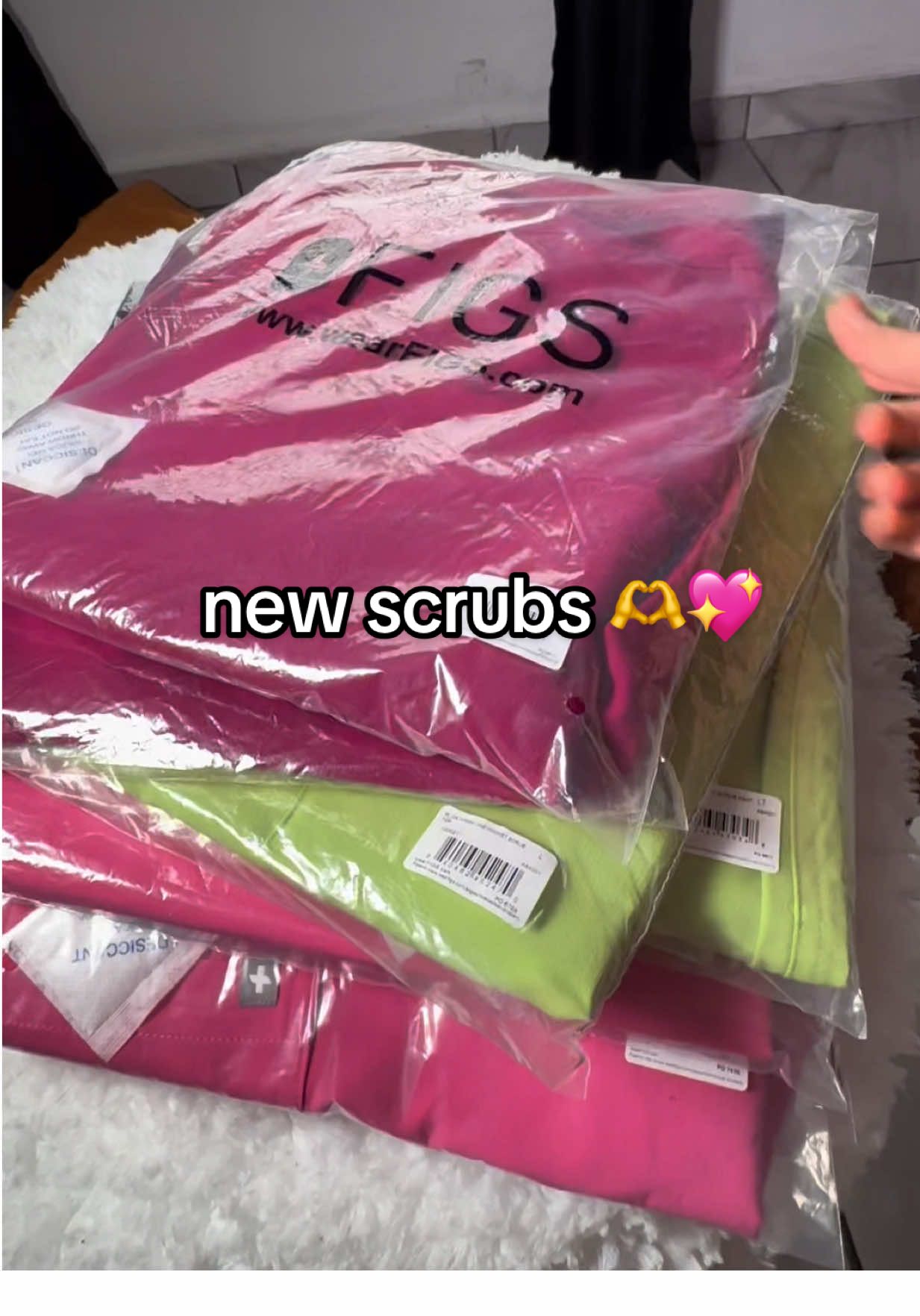@wearfigs #healthcarelife #dentist #dentistsoftiktok #figscrubs #scrubs