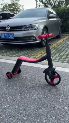 nah masih mau ini sepeda 2in1 nya yang bisa jadi scooter itu #scooter #sepeda #mainananak #fypage #viraltiktok 