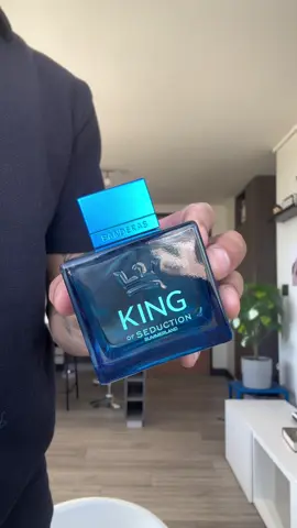 King of seduction o Blue seduction ✨ Dos opciones de banderas perfumes. Los puedes encontrar en diferentes tiendas como: paris, Falabella, ripley, preunic.  #BANDERASperfumes #perfumes #BanderasKingQueenSummerland @banderasperfumes 