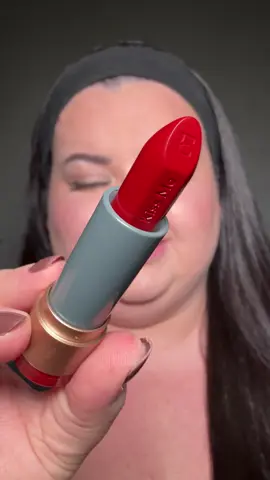 Usaria? Batom em bala da @eudora na cor vermelho paparazzi 🫦   tem no Mercado Livre id:  LUBARB-D6MB #OMelhorDaBeleza #MercadoLivreModa @Mercado Livre Moda #batomvermelho 