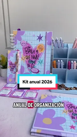 Escritorio organizado para el 2026, tenenos el kit de la agenda anual 2026x, calendario y organizador de escritorio.  #agendaanual2026 #agendacolombia #anual2026 #planner2026 #calendario 