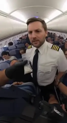 Pilot gets arrested right before flight 😮 #ForYou, #viral, #foryoupage, #tiktok, #trending