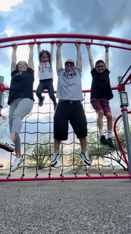 @dat1family #dat1family #trending #viral #fyp #family