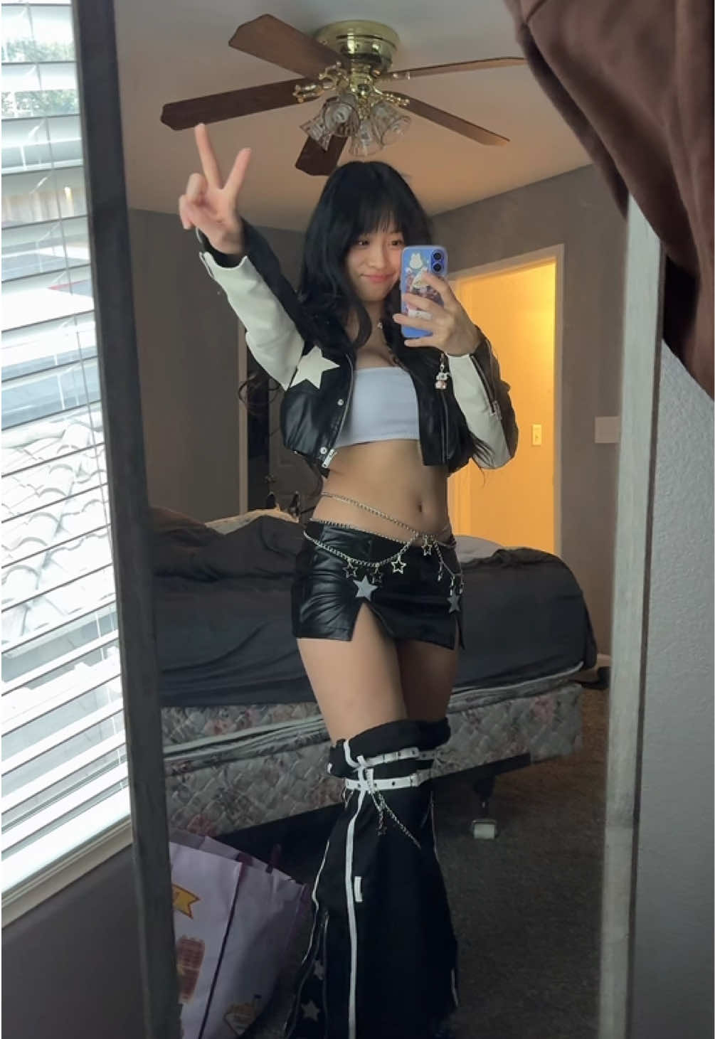 last minute but figuring out outfits for Niteharts this weekend 🥶 so excited though RAHHHHH #niteharts #fits #rave #asian 