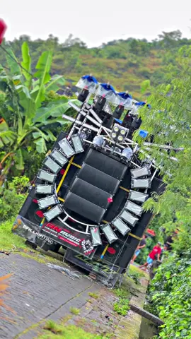 🤟🏻🤟🏻 # #karnavalsoundsystem  #soundhoregjawatimur  #teamkejut  #fashkosengokblitar  @Novia probo @@Inggrit sakina @@Ananta Paidi @Anang Saputra @HOREG BLITAR SELATAN 