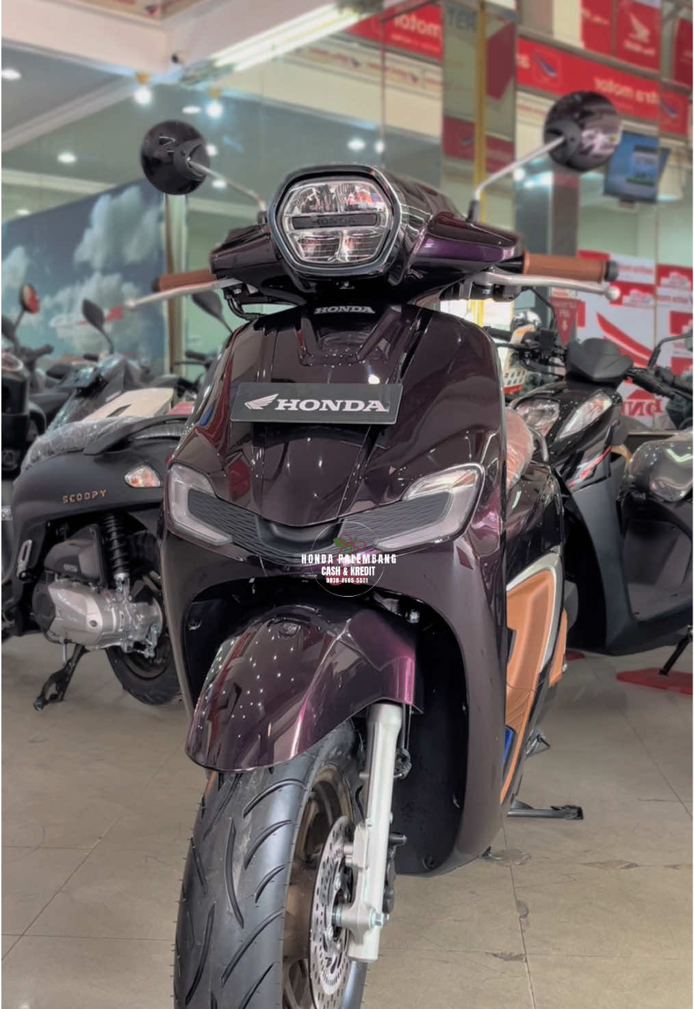 STYLO 160 ABS PURPLE 💜🩷 Request dari mba Risa kota lahat 😍🥰 Terima kasih atas kepercayaan nya 🥰🥰🥰 Bosan dengan warna stylo yang gitu gitu aja? Request warna di MOTOR HONDA PALEMBANG Solusinya ! Tidak khawatir bakal kena tilang ya,karena stnk dan BPKB susuai warna yang di pesan ❤️   ✅ Melayani pembelian Cash/Kredit ✅ Proses Cepat, Mudah, Terpercaya ✅ Melayani Seluruh Area Palembang & Sekitarnya 🛎️ INFO Pemesanan: 📞  0838-4665-5551 Alamat :  #stylo160 #astramotorveteran #stylopink #fypage #fyppppppppppppppppppppppp 