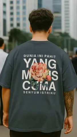 istri pasti full senyum ngeliat suami pakai kaos ini 🤩🔥 #kaoskatakata #kaosdistro #kaosviral #kaosmurah #fyp 