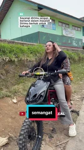 semangat pejuang keluarga apapun yang terjadi hadapi dengan lapang dada#fyp #viraltiktok @Intan Ftr 