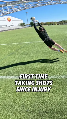 GOOD SHOTS WITH THE GUYS 🧤🔥 🧤 @setgkteam  . . . #fyp #GoPro #goalkeeper #goalkeepersaves #goproingoal 