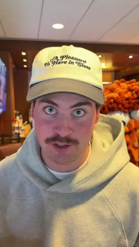 #headandshoulderspartner #ad has anyone seen this guy?@headandshoulders 