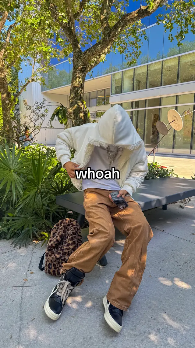 woahhh #fashion #fyp #fashiontiktok #streetwear #viral 