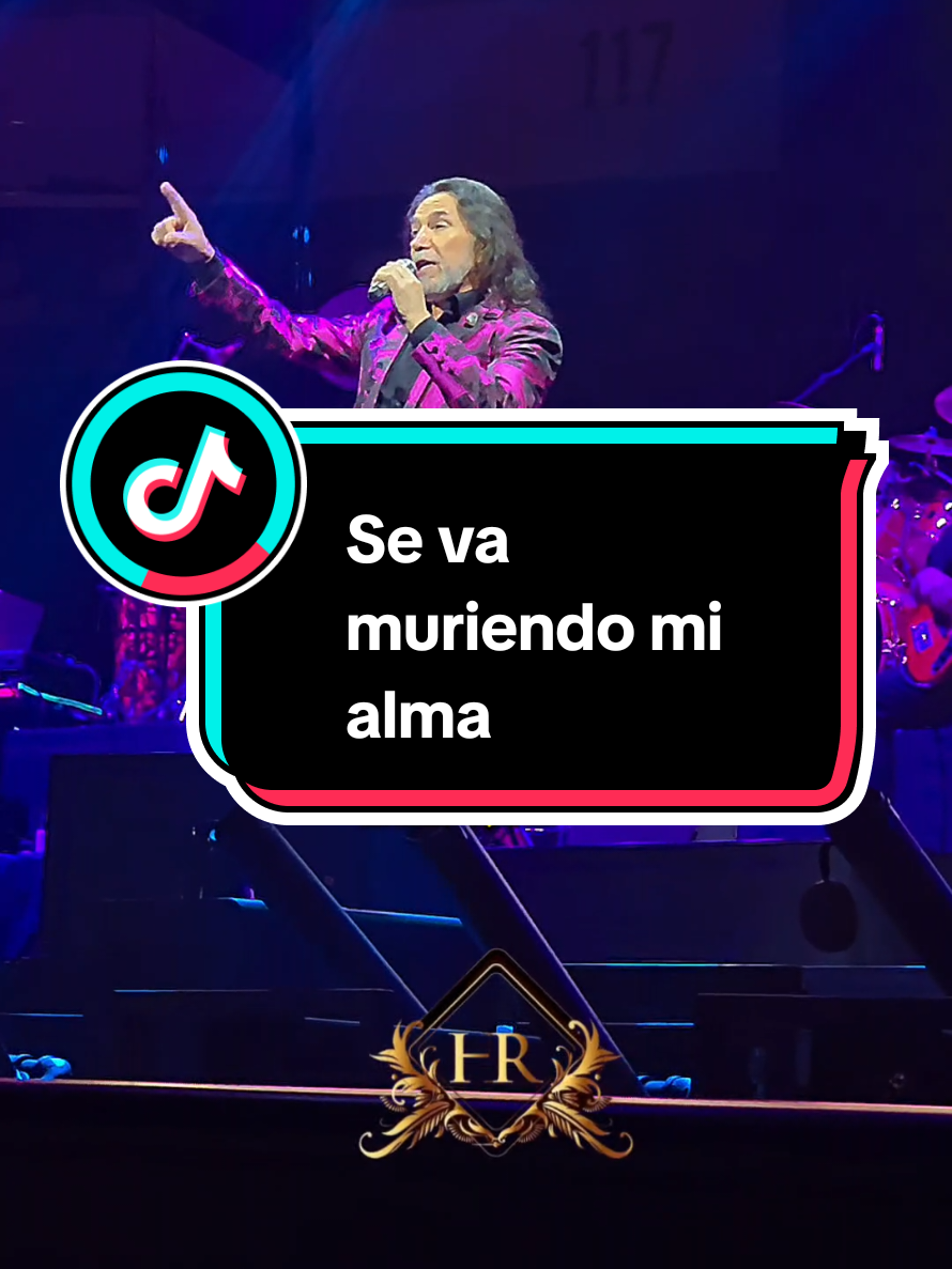 Se va muriendo mi alma: Marco Antonio Solis  #marcoantoniosolis  #sevamuriendomialma  #bukis  #losbukis  #concierto 