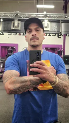 Never stop grinding 💪  chase your goals ans embrace all the pain.. what gets broken down will rebuild and make you stronger and better  🙏💯🔥