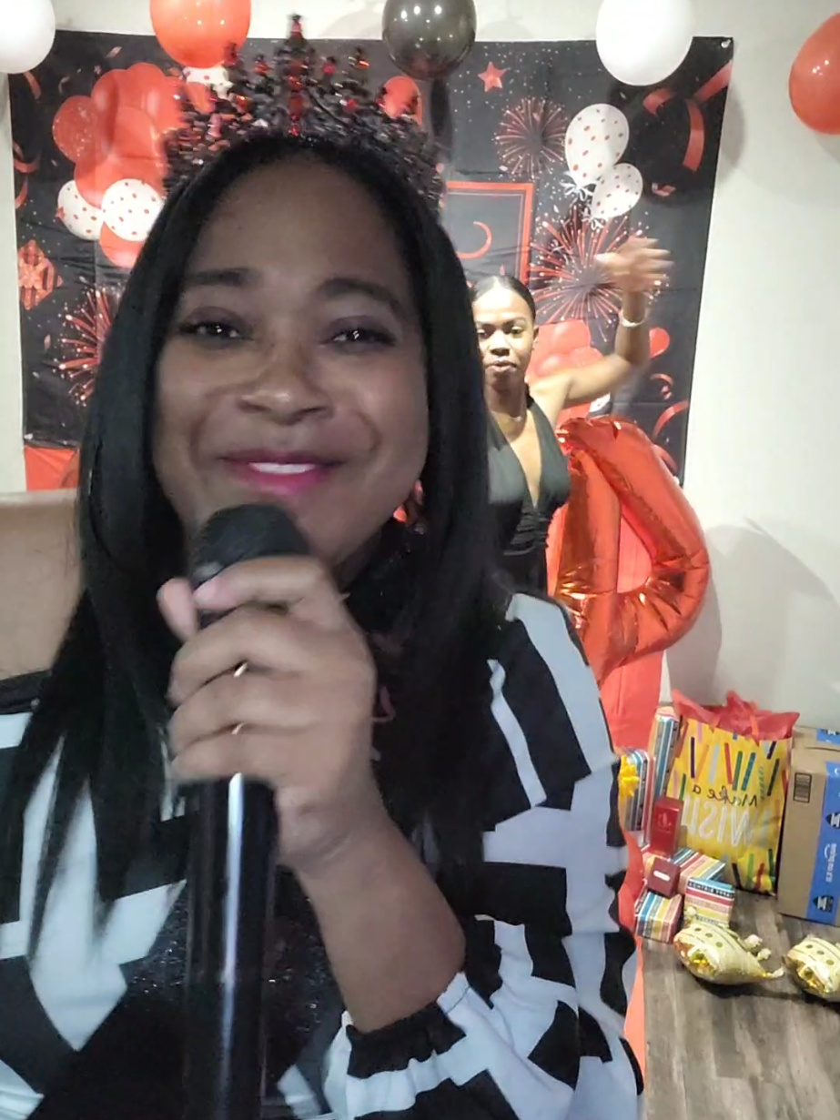 When you have God's love, that's all the love you need. He will add someone to love you ❤️ #fyp #queenchassity #beautifulchaz #PraiseGod #birthday2025 @lyshaaaboo @kenyattawatkins96 @moni amya 💋 God bless Y'all 🙌🏾 