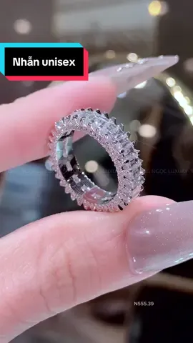 BST nhẫn unisex đính xoàn thiên nhiên #longngocluxury #thanhtrungdiamond #nhannukimcuong #kimcuongthiennhien #trangsuckimcuong 