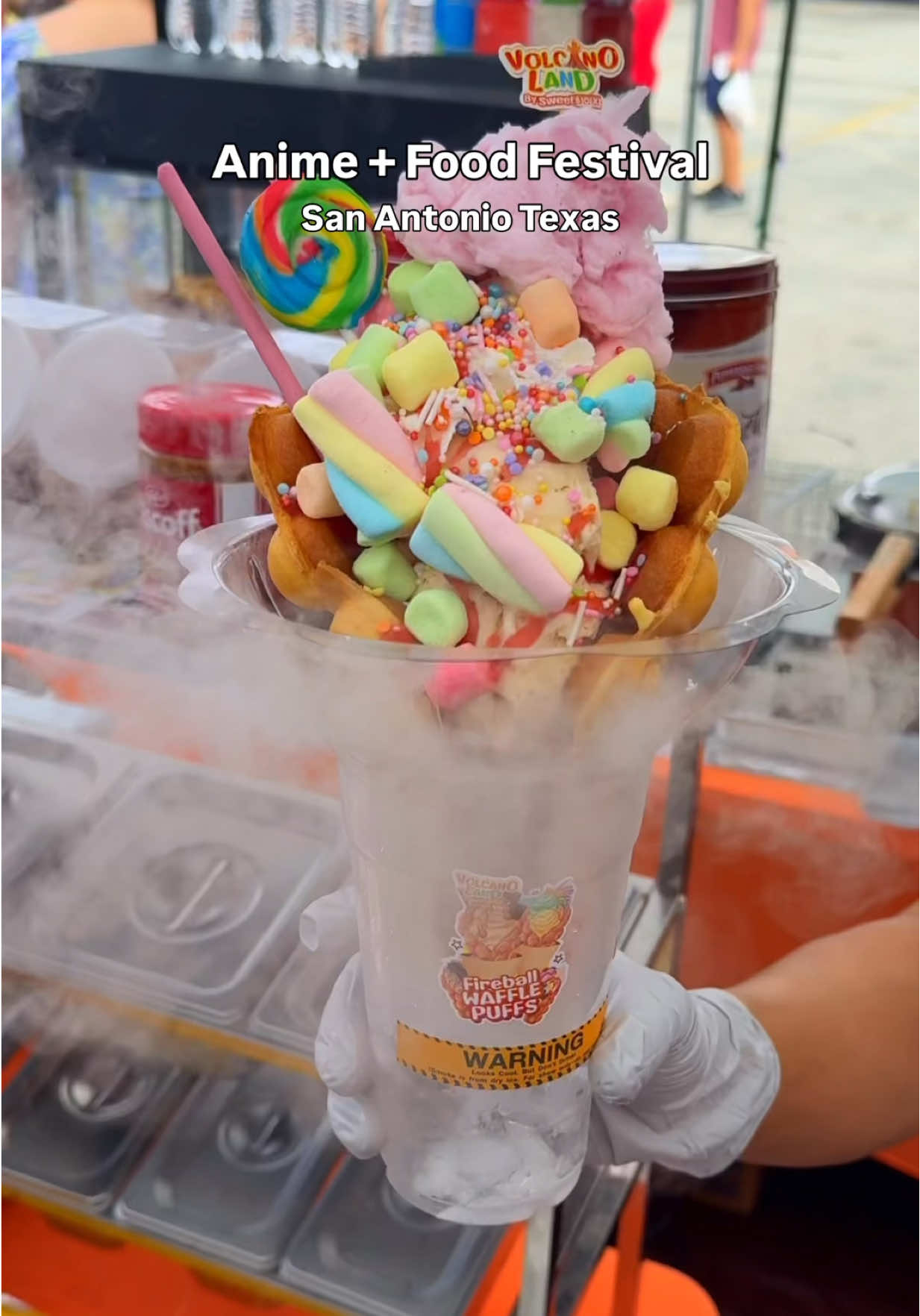 Biggest and Famous Anime + Food Festival is coming back to YOU in October! 🔥 @otakufoodfestival  Otaku is teaming up with Wonderland of the Americas again to bring you Lantern Festival with over 100+ food + anime vendors!  This is a FREE entry, two-day family food and anime event with 100+ food/drink vendors, cosplay, anime vendors, Sumo Wrestling, voice actors, photo ops, all-day entertainment, plenty of parking, and so much more! Food vendors will be serving food from all across Asia, including Filipino food, Japanese street food, Thai street food, Taiwanese boba tea, noodles, baos, Latin food, Vietnamese grilled chicken and eggrolls, and soo much more! Make sure to bring cash 💵 📍Wonderland of the Americas  4522 Fredericksburg Rd Balcones Heights, TX 78201 Saturday, Oct 18: 11am-7:30pm Sunday, Oct 19: 11am-5:30pm
