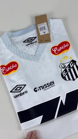 Santos Neymar's 2025-26 home football jersey. Who could refuse such a beautiful jersey?#fyp #footballjersey #newjersey #shirt #neymar 