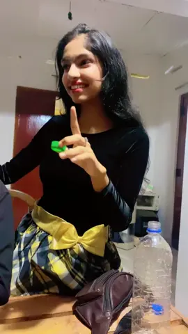 සමහරක් කෙල්ලෝ ගෙන කියන අපේ නංගී ගනන් ගන්න ඒපා ඉතින් 😆😁😁🙃#sister #srilankan_tik_tok🇱🇰 #CapCut #foryoupage #instagram #fyppppppppppppppppppppppp #tiktokviral #onthisday #fyp #wow #Love @Osheen Anushka🐥🐤 @