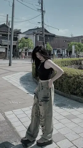 Về sau mới hiểu, người thiếu tình thương nhiều nhất thật ra là chính mình ... thì ra cách mình yêu người khác, chính là cách mình đã luôn khao khát được yêu thương#CapCut 