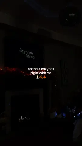 team damon for lifeeee and I love cozy season 😭🍂 #tvd #cozynight #fallaesthetic #fallvibes #cozyathome 