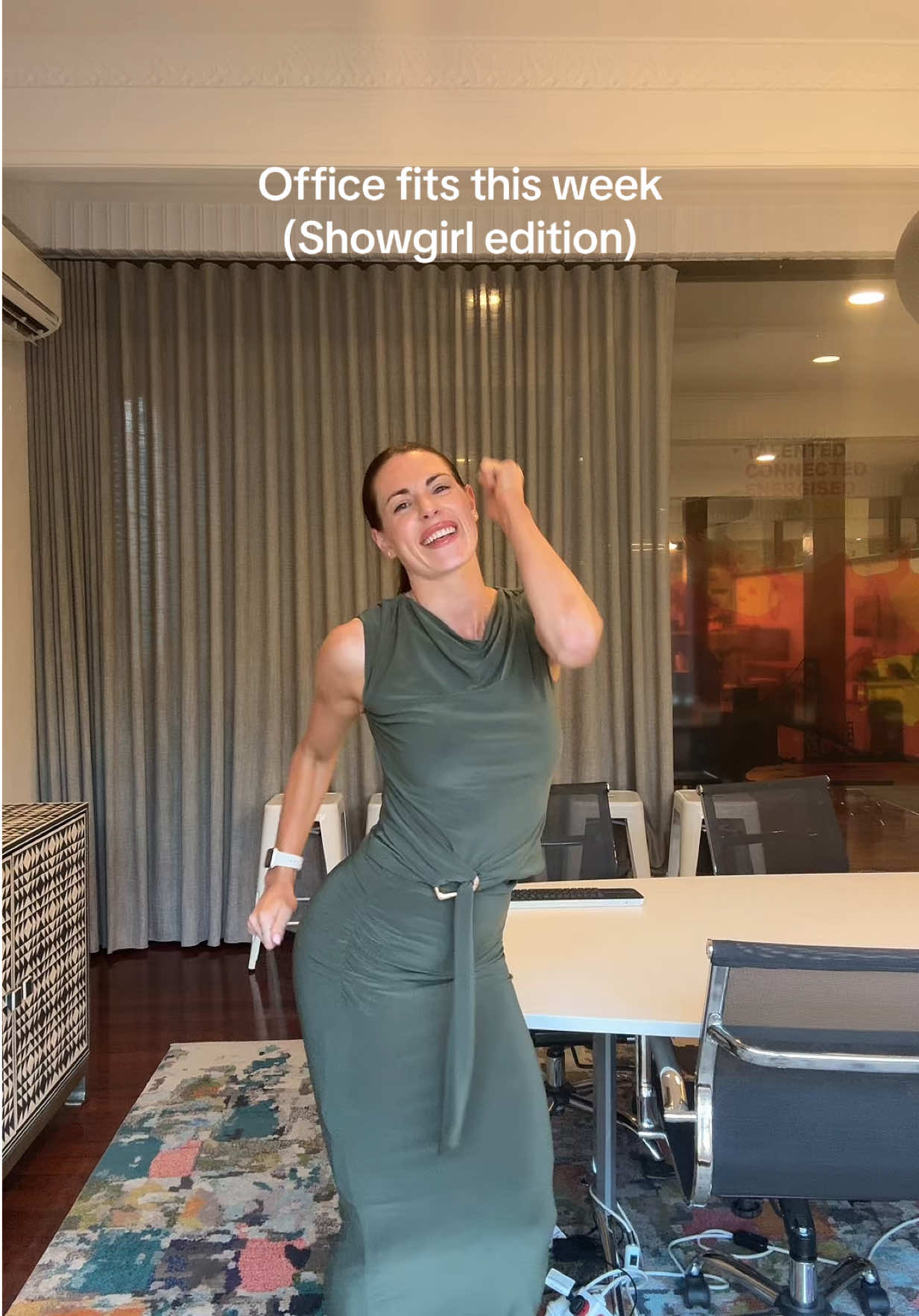 Four days in the office this week 🥰 which one was your fav? #OOTD #corporategirlies #fitcheck #taylorswift 